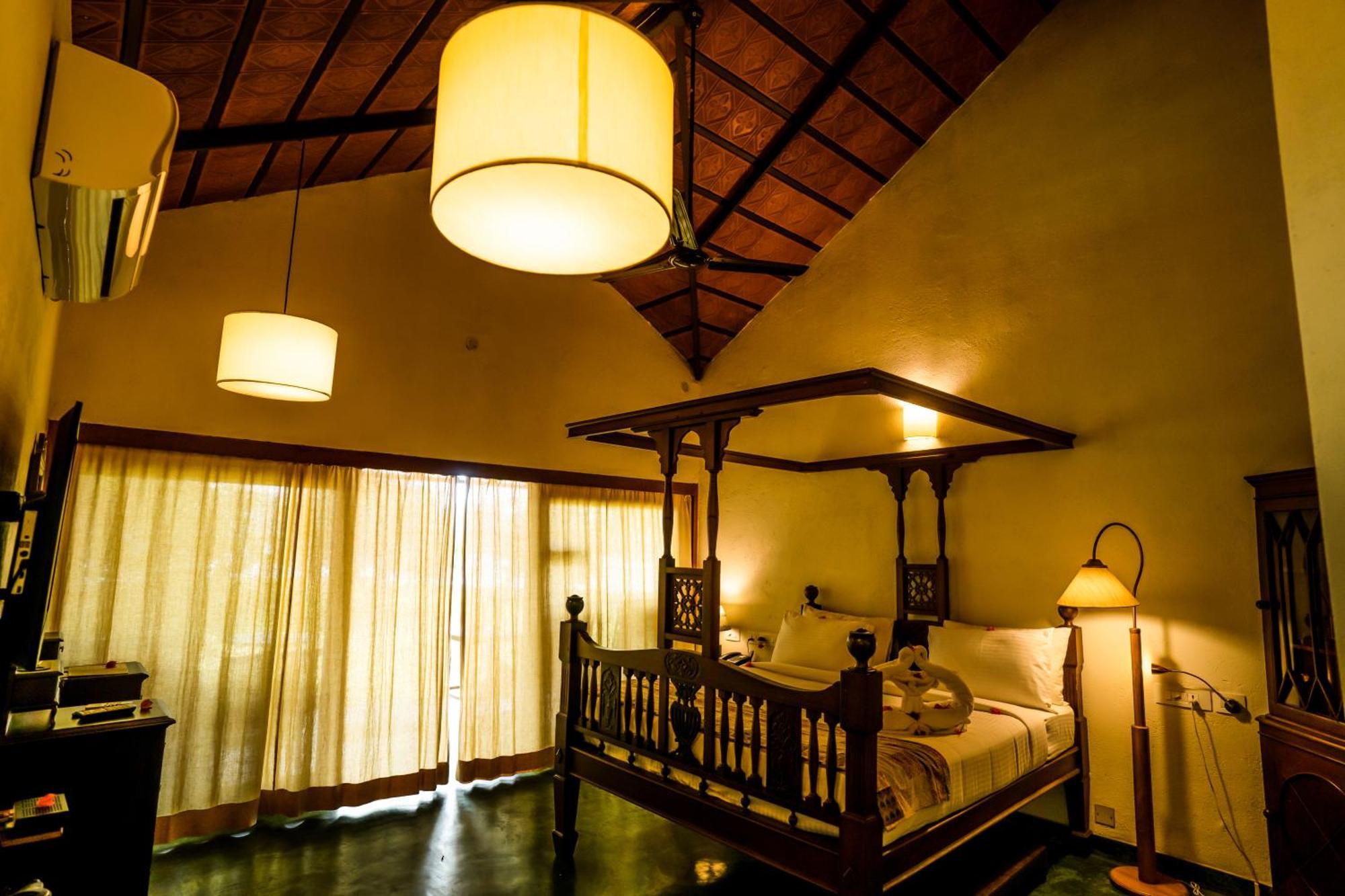 Cranganor History Cafe & Riverside Chateau North Paravur Eksteriør bilde